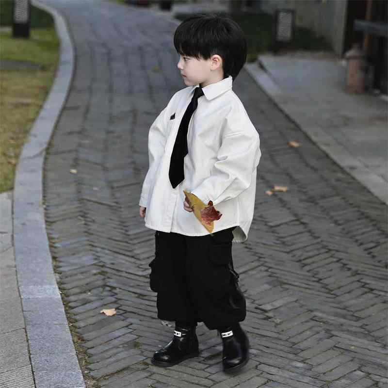 シャツ キッズ 男の子 秋冬 韓国 ネルシャツ風 裏起毛 暖かい カジュアル トップス 羽織り・適用性別: 男・適合年齢: 中小童(3~8歳, 100~140cm)・実写有無: 実写モデルあり・スタイル: カジュアル・ネックライン: 襟付き・生地加工: 柔らかい・袖丈: 長袖・柄: 無地・適合シーズン: 冬, 秋・要素: スポーツ・素材: ポリエステル30%・等級: B類・カラー: 裏起毛白（ネクタイ付き）・適合身長: 90, 100, 110, 120, 130, 140, 150・製品カテゴリ: 子供用シャツ