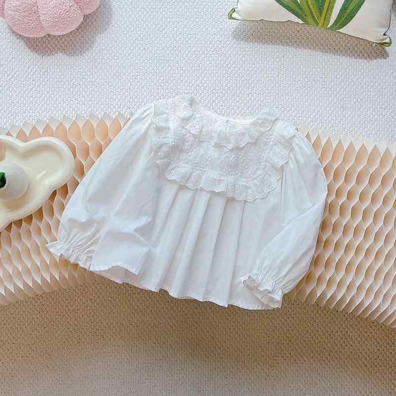 シャツ キッズ 長袖 コットン 娃娃衫 シャツ ブラウス 女の子 ガールズ かわいい おしゃれ トップス 子供服 秋冬・性別: 女・対象年齢: 中小童(3~8歳.100~140cm)・スタイル: カジュアル・ネックライン: ラウンドネック・袖丈: 長袖・主な素材: 綿・等級: B類・カラー: レースフリルのハイネック・対象身長: 8230cm, 9144cm, 10058cm, 10973cm, 11887cm, 12802cm・商品カテゴリ: シャツ