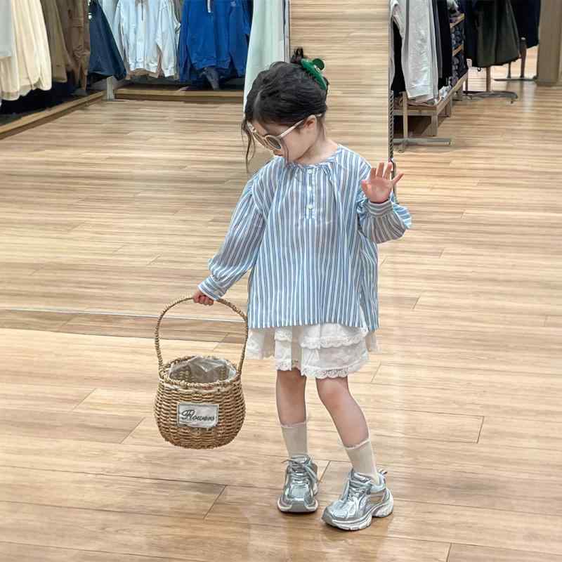 シャツ ガールズ 子供服 春秋 長袖 ラウンドネック ブルーストライプ ブラウス ミニスカート かわいい ..