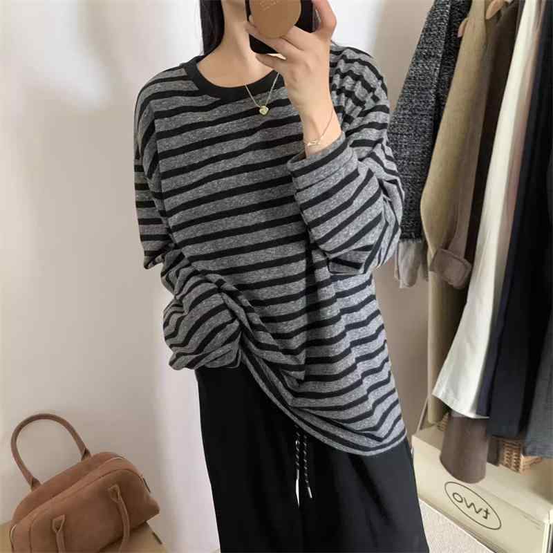 Rakuten - Tシャツ レディース 長袖 雪花綿 ドロップショルダー 灰 ストライプ ゆったり 春秋 トップス インナー 綿100% 普段使い かわいい