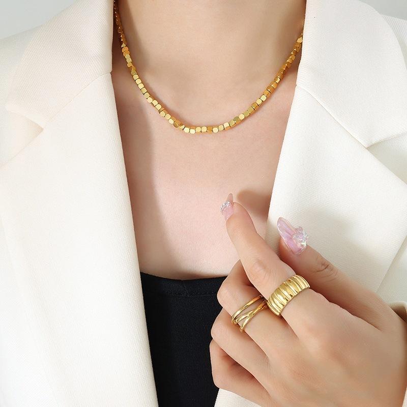 ネックレス レディース アクセサリー 首飾り ペンダント チョーカー 鎖骨 春夏 秋冬 ファッション おし..