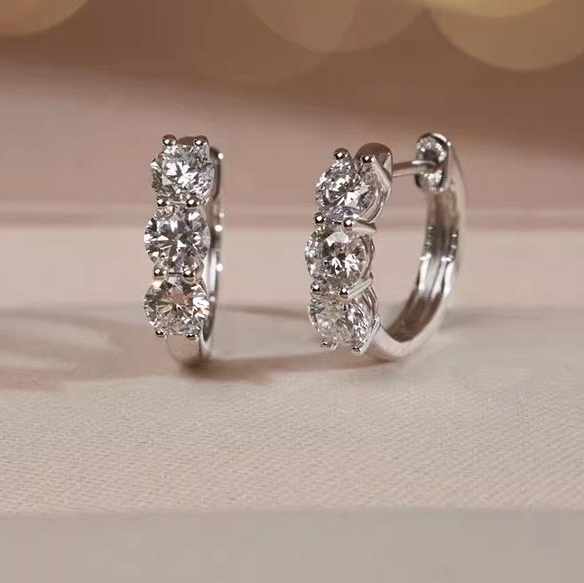 Cubic Zirconia - ピアス レディース シルバー925 ジルコニア キラキラ 輝く フープピアス シルバーアクセサリー 韓国ファッション 電気メッキ加工 パーティー お呼ばれ デート かわいい