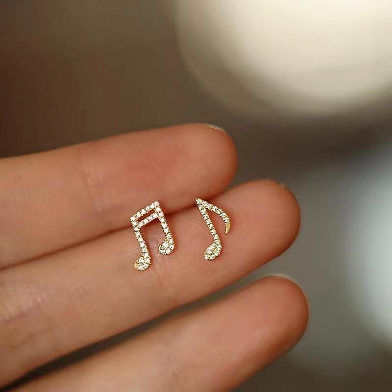 Other - ピアス レディース S925 シルバー 14K ゴールド 音符 イヤリング 高級感 シンプル 小さめ アシンメトリー 電気メッキ加工