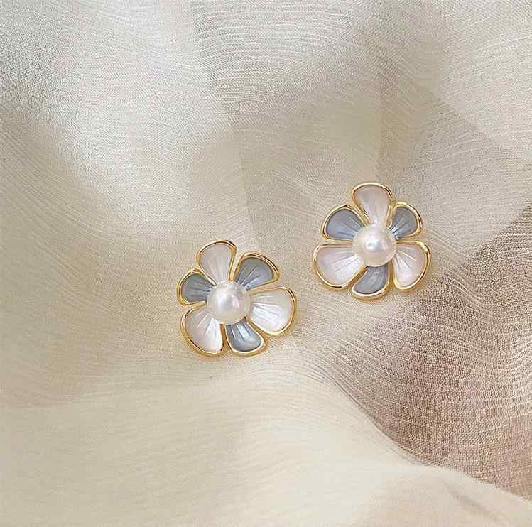 ピアス レディース 淡水パール S925 シルバー 花 フラワー 韓国風 かわいい シンプル イヤリング 結婚式 パーティー アクセサリー