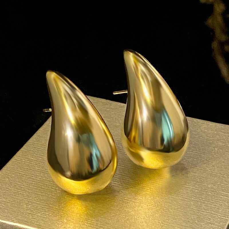 イヤリング レディース 水滴形 光面 デザイン 個性的 高級感 電気メッキ加工 小ぶり アクセサリー