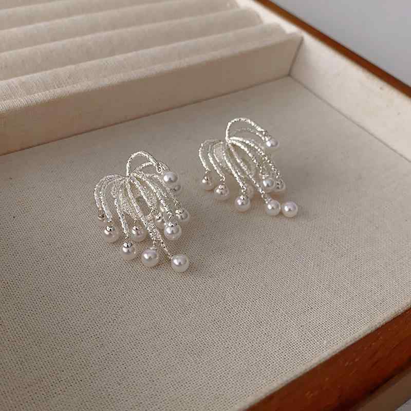 Other - ピアス レディース 925シルバー ジルコニア パール フリンジ スタッドピアス リング シルバー 銀色 小ぶり ゆれる 揺れる 電気メッキ加工