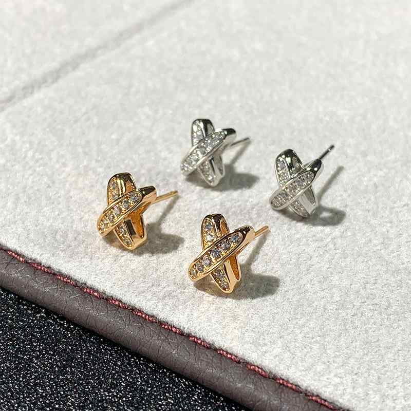 ピアス レディース X型 クロス ジルコニア 軽奢風 個性的 電気メッキ加工 百搭 シンプル