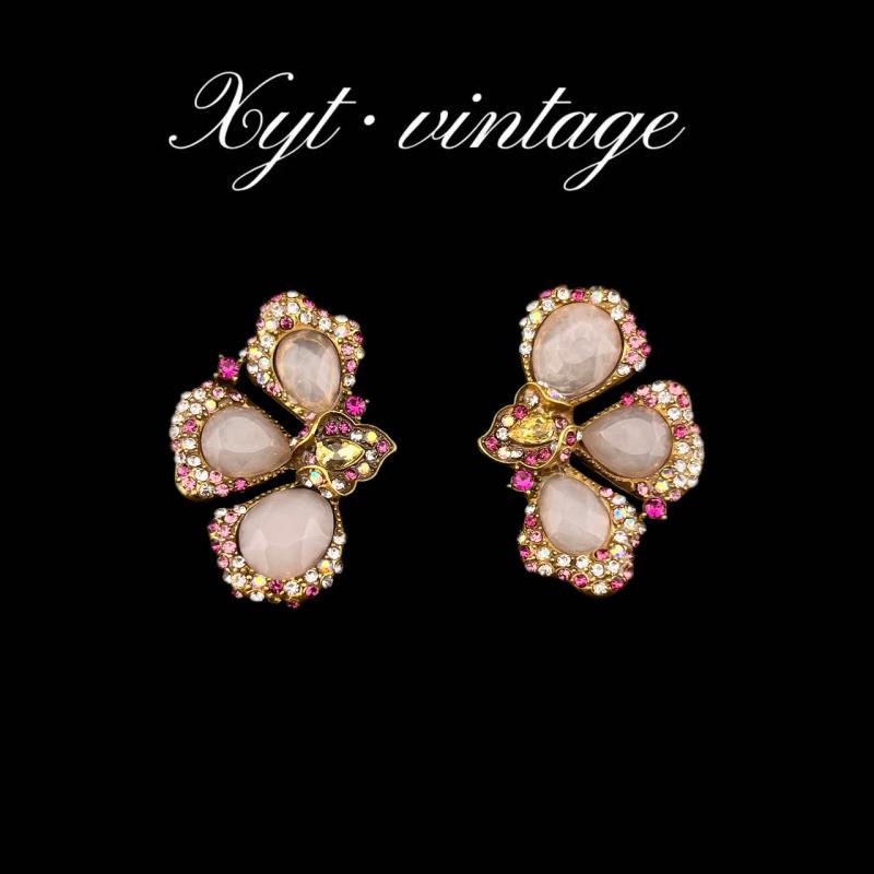 ピアス レディース 天然石 ピンク系 花柄 フラワー レトロ デザイン 高見え 百合 ジルコニア キラキラ ..