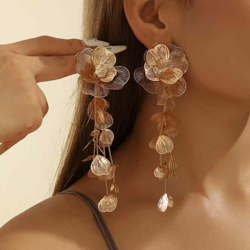 Freshwater Pearl - イヤリング レディース 蝶々 バタフライ リーフ 葉っぱ メタル 金属 アレルギー対応 ハンドメイド 大ぶり ゆれる ウェディング ブライダル パーティー お呼ばれ ファッション2
