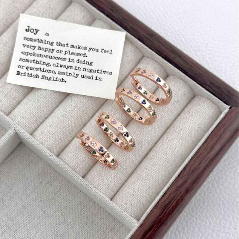 ピアス レディース かわいい 大ぶり ジルコニア ハート 電気メッキ加工 韓国風 イヤリング アクセサリ..