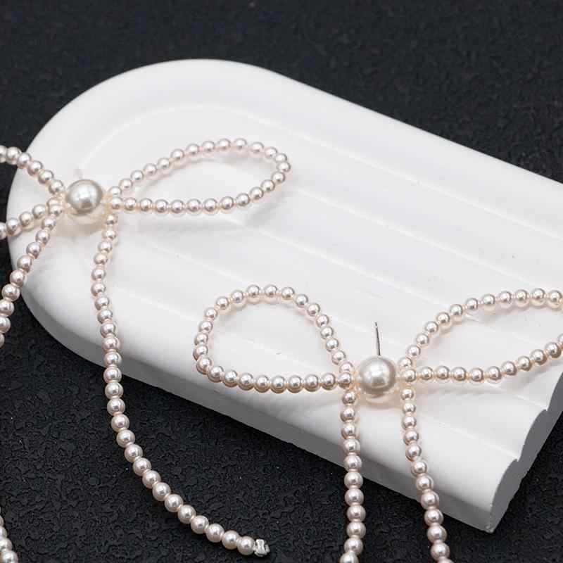 ピアス レディース シルバー925 蝶々 ジルコニア タッセル 大ぶり イヤリング 高級感 チタン 揺れる アレルギー対応 かわいい(4.0)