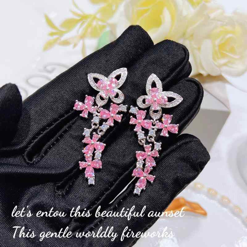 Body Earrings - ピアス レディース バタフライ 蝶モチーフ 揺れる アレルギー対応 小顔効果 かわいい 大人 上品 プレゼント ギフト