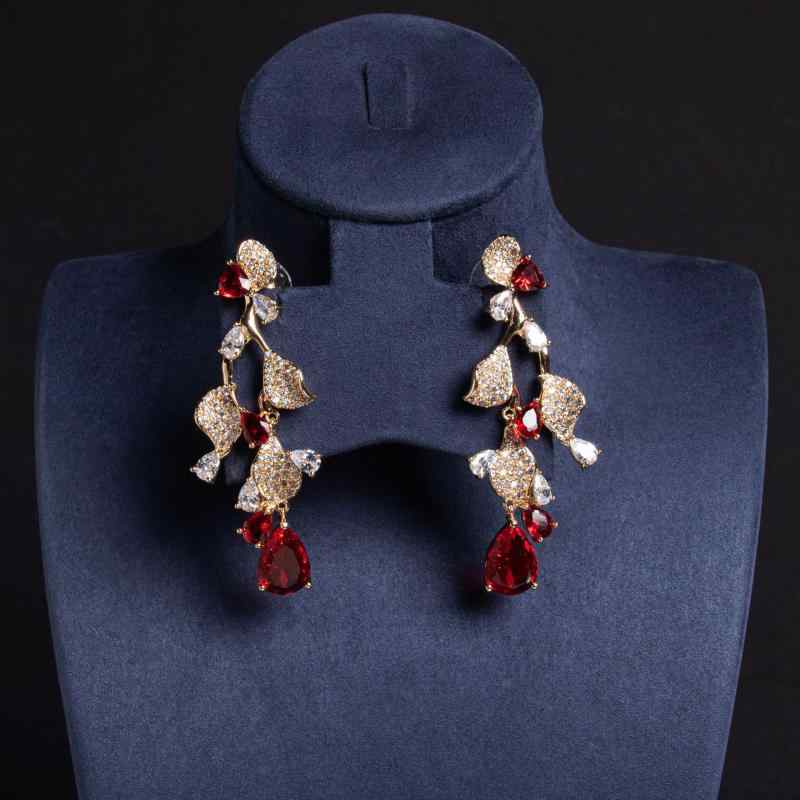 イヤリング レディース ブライダル ジルコニア シルバー ロング 揺れる ドロップ リーフ 結婚式 パーティー アクセサリー