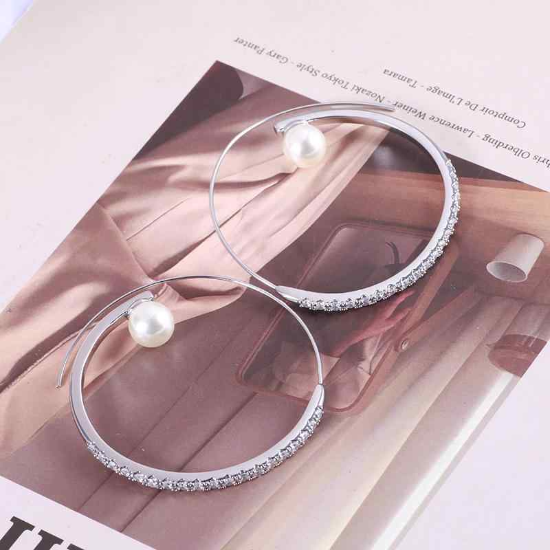 Pearl - ピアス レディース 女性用 個性的 大ぶり 幾何学模様 サークル リング パール 真珠 電気メッキ加工 ファッション おしゃれ かわいい