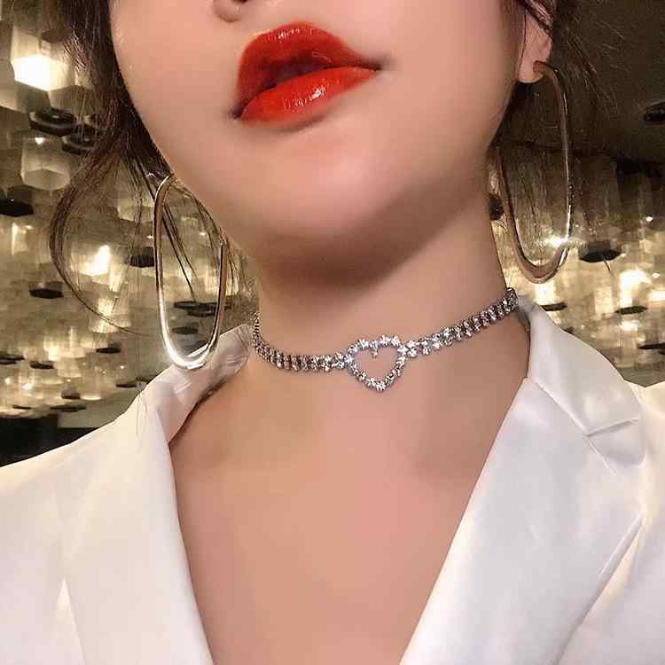 イヤリング レディース ファッション アクセサリー 欧米風 韓国風 個性的 創意 フック式 百搭