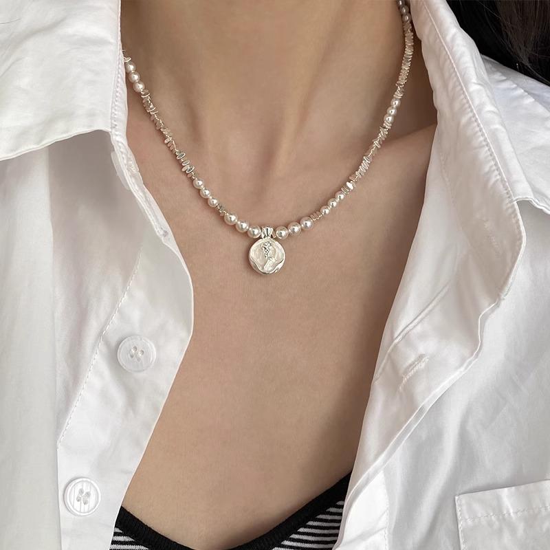 Pearl White - ネックレス レディース 小さめ ジルコニア ローズ 鎖骨 チェーン ペンダント アクセサリー ジュエリー エレガント かわいい おしゃれ プレゼント