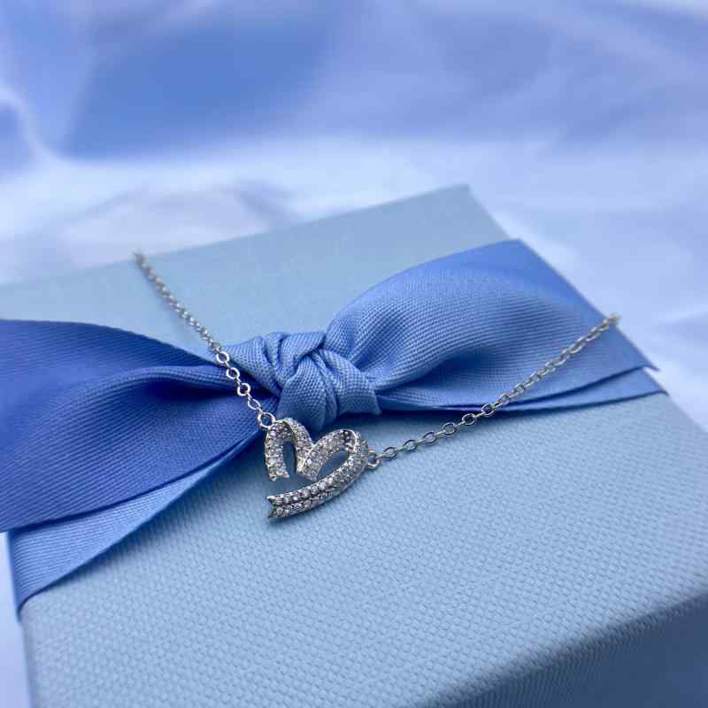 ネックレス レディース ハートモチーフ 鎖骨チェーン ペンダント かわいい ギフト ラッキーアイテム アクセサリー ジュエリー