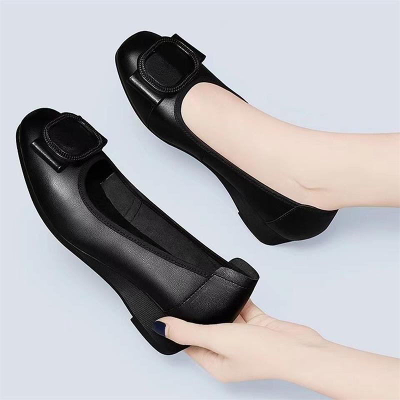 パンプス レディース ミドルヒール ブラック 柔らかい 履きやすい 痛くない 歩きやすい ローヒール フラット ぺたんこ 婦人靴 モカシン..