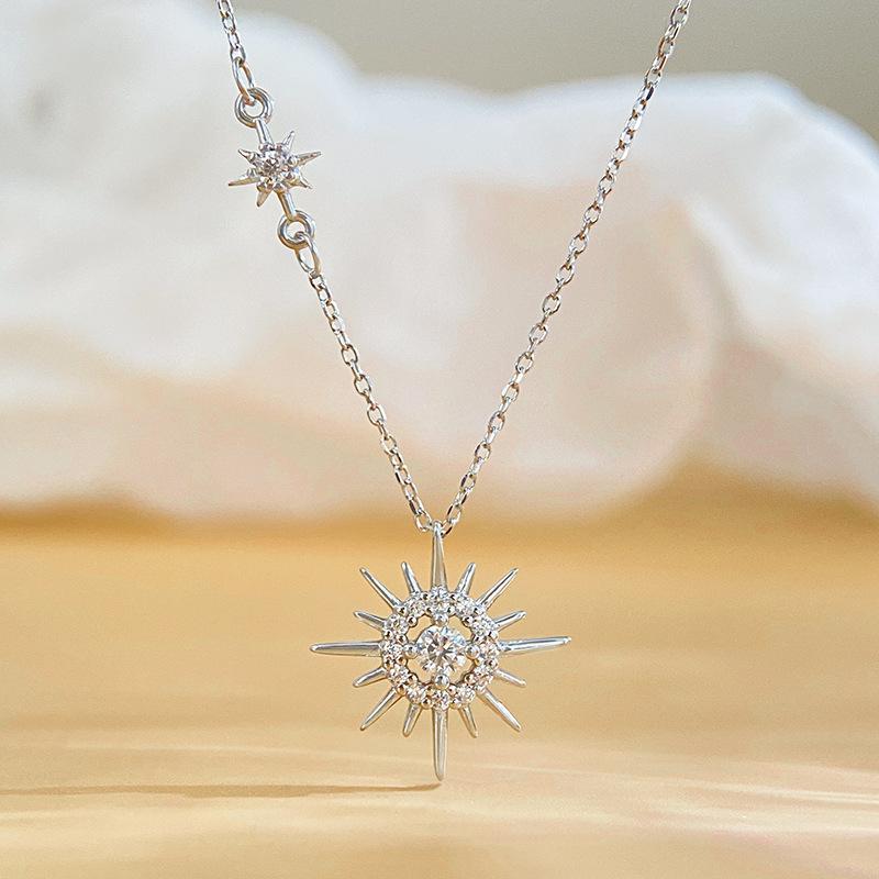 ネックレス レディース シルバー925 ペンダント 韓国風 太陽 月 星 モアッサナイト ジルコニア 鎖骨 ショート レイヤード
