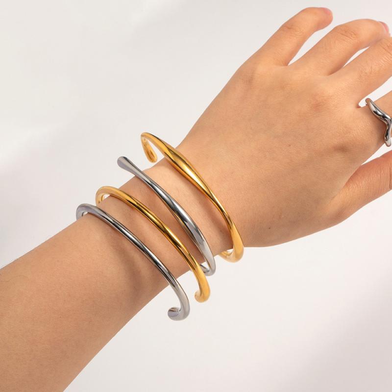 Rakuten - ブレスレット レディース 18K ステンレス 電気メッキ加工 手飾り バングル アクセサリー かわいい ギフト 贈り物