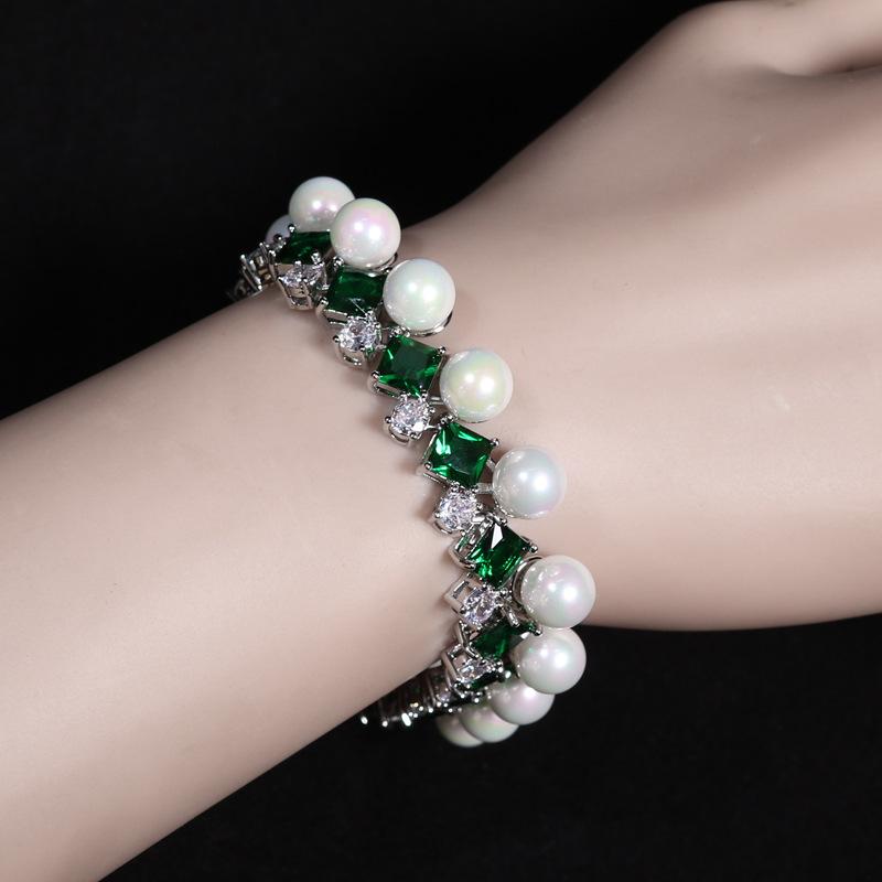 ブレスレット レディース 韓国風 貝殻 パール ジルコニア スクエア 軽量 高級感 手飾り