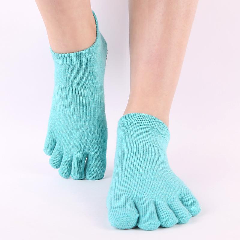 ヨガ ソックス レディース 滑り止め 五本指 ショート丈 スポーツ 用 分趾 無地