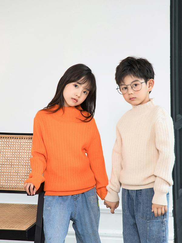 ニット キッズ 子供 男女 兼用 ピュア ウール セーター プルオーバー ゆったり ハーフ ハイネック チクチクしない カシミヤ タッチ ニット ウェア トップス 秋冬 あったか・適用性別: 中性/男女兼用・面料工芸: 起毛,ソフト加工・スタイル: シンプル・適合年齢: 中大童(8歳以上、140cm以上)・適合季節: 冬,春,秋・毛糸の太さ: 普通・厚さ: 普通・袖丈: 長袖・閉鎖型: プルオーバー・パターン: 無地・実写かどうか: 実写モデルあり・在庫はありますか: はい・要素: トレンド,キャンディ・上場年シーズン: 2023年秋・平編み針距離12~14針/3cm: はい・毛玉/その他の糸くずのトリミングの有無: すべてきれいにトリミングされています・生地名: ウール・主な生地構成: ウール・主な生地構成含有量: 100・安全レベル: B類・襟のタイプ: セミハイネック・フード付きかどうか: フードなし・カラー: ベージュ,ライトグレー,ピンク,レッド,オレンジ,ブラック,ホワイト・身長に適しています: 100cm,110cm,120cm,130cm,140cm,150cm,160cm,165cm・衣の前立て: プルオーバー・製品カテゴリ: 子供用セーター