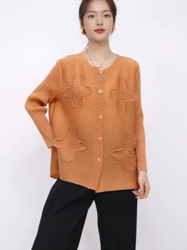 Tシャツ レディース 春秋 Круглый вырез ボタン 半袖 無地 かわいい 減齢 立体 花柄 トップス2