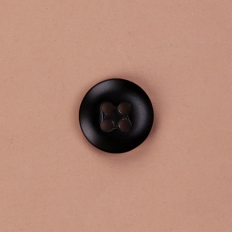 ボタン 樹脂 四つ穴 衣服 スラックス スーツ シャツ パンツ 替えボタン 飾りボタン