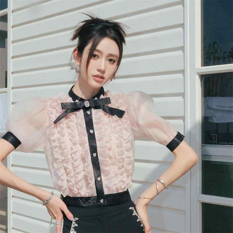シャツ レディース 春夏 韓国風 かわいい 甘め 減齢 木耳 フリル 蝶結び ジルコニア ボタン パフスリーブ トップス