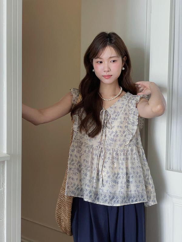 シャツ レディース フリル Vネック 花柄 トップス ブラウス カットソー 半袖 木耳襟 フランス風 レトロ かわいい 上品 フェミニン