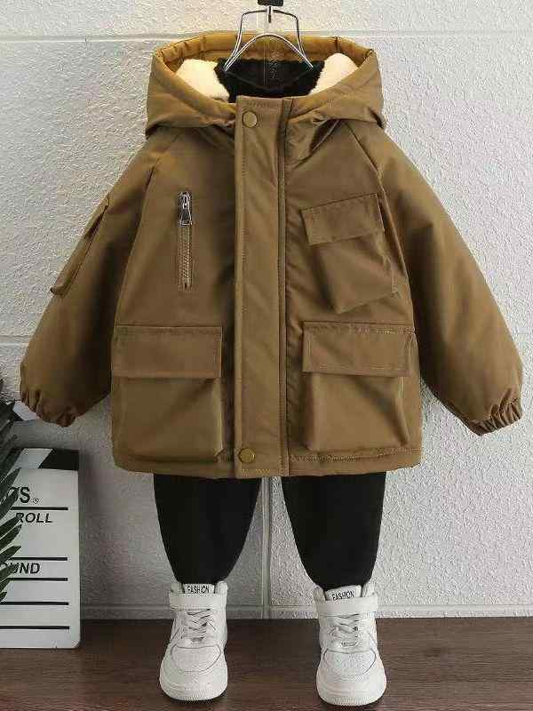 子供服 ジャケット 男の子 裏起毛 厚手 フード付き 防寒 アウター キッズ 冬服 無地 コットン・性別: 男・スタイル: 韩版・対象年齢: 中大童(8歳以上、140cm以上)・シーズン: 冬・生地加工: 防紫外線, 柔软处理・詰め物: 綿81%-90%・フード: 連帽・厚さ: 厚手・柄: 無地・写真: 実写モデル・在庫: 有・上市年: 2023年・要素: 運動, 田園, 可愛い, 潮范・AQL検査標準: 1.0・ミシン針数: 12~14針/3cm・毛糸くず処理: 処理済み・生地: 綿・メイン生地組成: 綿・メイン生地組成含有量: 80%・裏地組成: 綿・裏地組成含有量: 90%・安全レベル: C類・クロージャー: ジッパー・ネックライン: Vネック・インナータイプ: 綿・カラー: ブラック, 深卡其布色・対応身長: 100cm, 110cm, 120cm, 130cm, 140cm, 150cm・袖丈: 長袖・製品カテゴリ: 子供用綿服