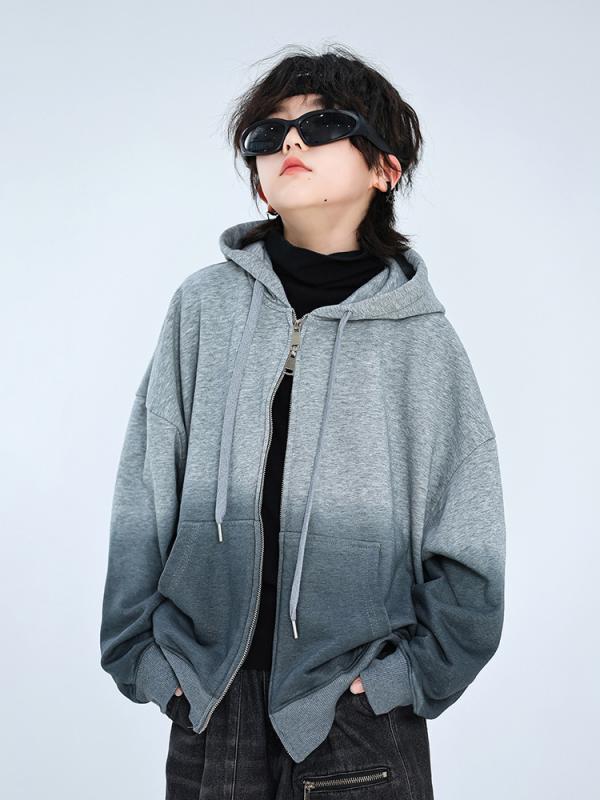 キッズ アウター 春秋 子供 秋服 デザイン 渐变 グラデーション パーカー カジュアル カーディガン 上着・性別: 男・スタイル: カジュアル・対象年齢: 中・高学年(8歳以上、140cm以上)・シーズン: 春、秋・生地加工: 柔らか обработка・柄: 文字・厚さ: 普通・袖丈: 長袖・タイプ: ジップアップ・フード: 取り外し不可・在庫: あり・要素: トレンド・素材: 綿・主な生地の成分: 綿85%・安全レベル: B・インナー: ポリエステル繊維・カラー: グレー・対象身長: 120cm, 130cm, 140cm, 150cm, 160cm, 170cm・カテゴリー: 子供用スウェット