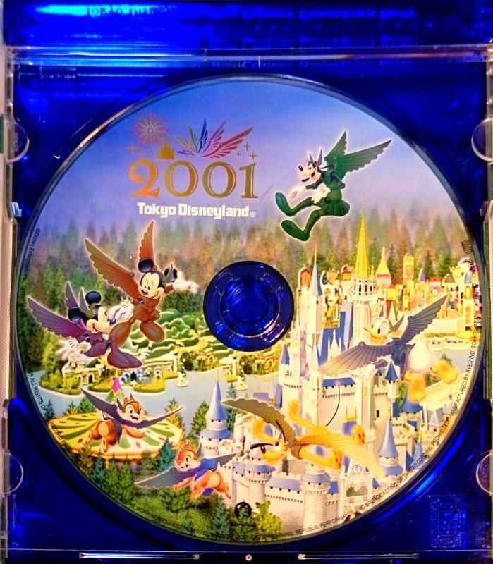 ニューセンチュリー・カウントダウン・パレード　2001■ ご購入前に必ずご確認ください ■1. 在庫管理とご注文の確定当店は複数のオンラインモールで在庫を共有しております。在庫の変動： 更新のタイムラグにより、ご注文後に「完売」が判明する場合がございます。欠品時の対応： 万が一商品が確保できない場合は、速やかにメールでご連絡の上、ご注文をキャンセル（全額返金）させていただきます。2. 中古商品のコンディション（動作確認済み）一点ごとに状態が異なるため、お届けする現品が掲載画像と細部まで一致しない場合がございます。状態の目安： 動作に支障のない範囲での微細なキズ・汚れ・日焼け・使用感は、中古品の特性としてあらかじめご了承ください。検品方針： 外観の美しさよりも「正常な動作」を最優先に検品・清掃を行っております。3. 付属品の同梱内容「本体の動作」を優先したセット内容となっております。【同梱あり】 本体の起動・動作に不可欠な基本パーツ（電源コード等）【同梱なし】 外箱・取扱説明書・セットアップ用CD・初回限定特典【保証対象外】 封入されているダウンロードコード・シリアル番号※商品名に「特典付」等の記載がある場合でも、中古品のため欠品している場合がございます。正確な内容を確認したい場合は、必ずご購入前にお問い合わせください。4. 初期不良のサポート（到着から3日間）商品がお手元に届きましたら、なるべく早めに動作をご確認ください。連絡方法： 商品到着から3日以内に、購入履歴の「ショップへ問い合わせ」より不具合の内容をご連絡ください。対応： 在庫がある場合は「良品交換」、在庫がない一点物の場合は「返品・全額返金」にて対応させていただきます