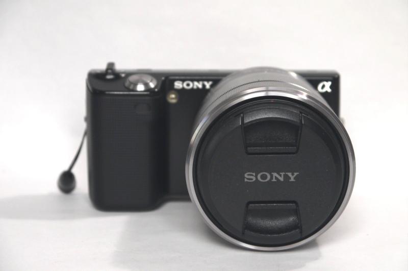 【中古】SONY デジタル一眼α NEX-5 ズ�