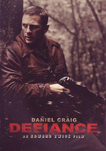 【中古】映画パンフレット 「DEFIANCE（ディファイアンス）」 監督 エドワード・ズウィック 出演 ダニエル・クレイグ/リーヴ・シュレイバー/ジェイミー・ベル/アレクサ・ダヴァロス/アラン・コ