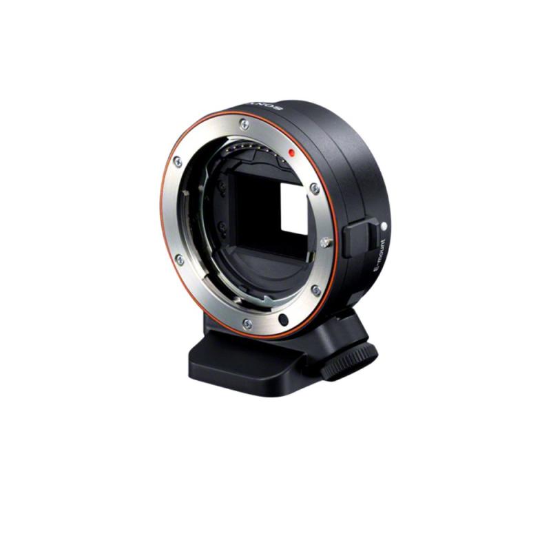 SONY マウントアダプター LA-EA1[対応機種]NEX-5/NEX-365mm65mm26.6mm■ ご購入前に必ずご確認ください ■1. 在庫管理とご注文の確定当店は複数のオンラインモールで在庫を共有しております。在庫の変動： 更新のタイムラグにより、ご注文後に「完売」が判明する場合がございます。欠品時の対応： 万が一商品が確保できない場合は、速やかにメールでご連絡の上、ご注文をキャンセル（全額返金）させていただきます。2. 中古商品のコンディション（動作確認済み）一点ごとに状態が異なるため、お届けする現品が掲載画像と細部まで一致しない場合がございます。状態の目安： 動作に支障のない範囲での微細なキズ・汚れ・日焼け・使用感は、中古品の特性としてあらかじめご了承ください。検品方針： 外観の美しさよりも「正常な動作」を最優先に検品・清掃を行っております。3. 付属品の同梱内容「本体の動作」を優先したセット内容となっております。【同梱あり】 本体の起動・動作に不可欠な基本パーツ（電源コード等）【同梱なし】 外箱・取扱説明書・セットアップ用CD・初回限定特典【保証対象外】 封入されているダウンロードコード・シリアル番号※商品名に「特典付」等の記載がある場合でも、中古品のため欠品している場合がございます。正確な内容を確認したい場合は、必ずご購入前にお問い合わせください。4. 初期不良のサポート（到着から3日間）商品がお手元に届きましたら、なるべく早めに動作をご確認ください。連絡方法： 商品到着から3日以内に、購入履歴の「ショップへ問い合わせ」より不具合の内容をご連絡ください。対応： 在庫がある場合は「良品交換」、在庫がない一点物の場合は「返品・全額返金」にて対応させていただきます