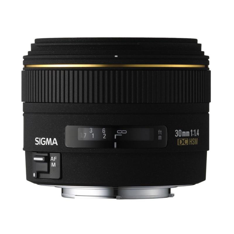 【中古】シグマ 30mm F1.4 EX DC デジタ�