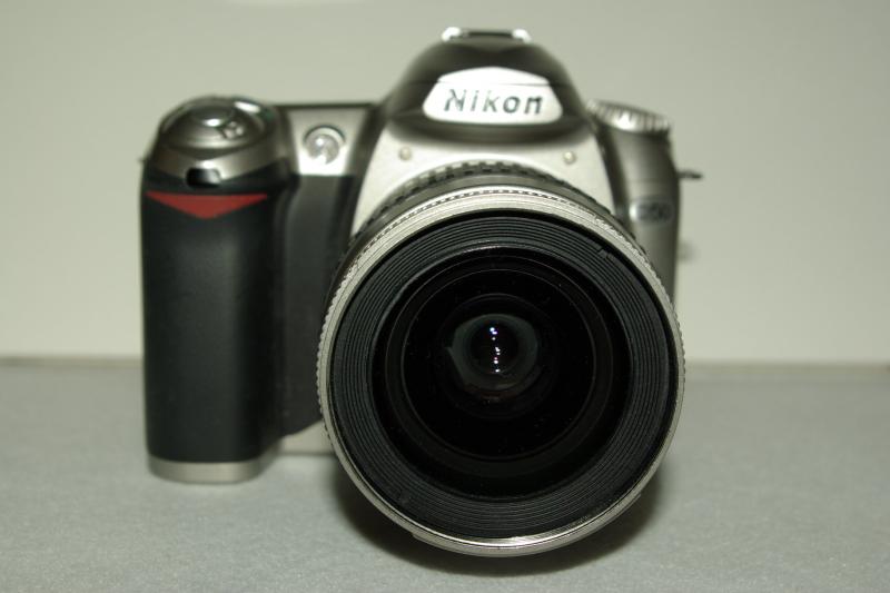 【中古】Nikon D50 シルバー デジタル一眼レフカメラ