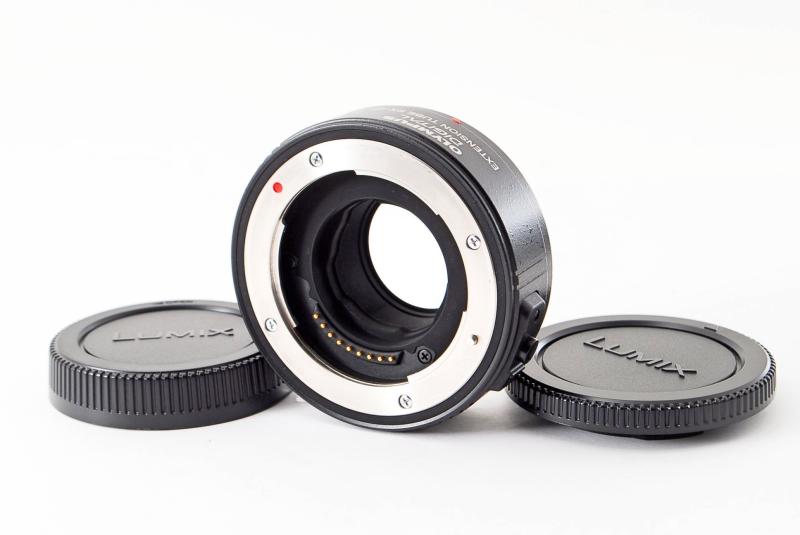 OLYMPUS エクステンションチューブ ZUIKO DIGITAL ED 50mm MACRO用 EX-25OLYMPUS ZUIKO DIGITAL ED 50mm MACRO EX-25。■ ご購入前に必ずご確認ください ■1. 在庫管理とご注文の確定当店は複数のオンラインモールで在庫を共有しております。在庫の変動： 更新のタイムラグにより、ご注文後に「完売」が判明する場合がございます。欠品時の対応： 万が一商品が確保できない場合は、速やかにメールでご連絡の上、ご注文をキャンセル（全額返金）させていただきます。2. 中古商品のコンディション（動作確認済み）一点ごとに状態が異なるため、お届けする現品が掲載画像と細部まで一致しない場合がございます。状態の目安： 動作に支障のない範囲での微細なキズ・汚れ・日焼け・使用感は、中古品の特性としてあらかじめご了承ください。検品方針： 外観の美しさよりも「正常な動作」を最優先に検品・清掃を行っております。3. 付属品の同梱内容「本体の動作」を優先したセット内容となっております。【同梱あり】 本体の起動・動作に不可欠な基本パーツ（電源コード等）【同梱なし】 外箱・取扱説明書・セットアップ用CD・初回限定特典【保証対象外】 封入されているダウンロードコード・シリアル番号※商品名に「特典付」等の記載がある場合でも、中古品のため欠品している場合がございます。正確な内容を確認したい場合は、必ずご購入前にお問い合わせください。4. 初期不良のサポート（到着から3日間）商品がお手元に届きましたら、なるべく早めに動作をご確認ください。連絡方法： 商品到着から3日以内に、購入履歴の「ショップへ問い合わせ」より不具合の内容をご連絡ください。対応： 在庫がある場合は「良品交換」、在庫がない一点物の場合は「返品・全額返金」にて対応させていただきます