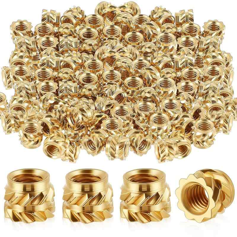 インサートナット （M3*4mm*5mm） 約100個セット ローレットナット 銅ナットインサート ホットメルト銅ナット 両面傾斜圧延パターン 3Dプリント 射出成形 木工加工 ネジインサート 修理 真鍮ヒセット内容：埋め込みナットM3×4mm×5mm約100個、ネジ部内径M3、ローレット外径4mm、高さ5mm。ナットは熱伝導性の良い真鍮製で、加熱後冷却され、ネジ山に圧入されるため、ネジの締め付けが容易です。材質：スクリューインサートは、耐久性と耐食性のために真鍮で作られています。プラスチックや3Dプリント部品に埋め込んでも、しっかりと固定され、長期間にわたって構造的完全性を維持できるため、高い信頼性が得られます。固さ：ナットの外側に刻まれたローレット模様は、滑らかで美しいラインを実現するために入念に設計されており、手との摩擦も大幅に強化されているため、滑ることなく簡単に回転させることができ、操作にも便利です。インストールが簡単：固定され、安定した、インサートは、内部スレッドとローレット、グリップを強化するためにインストール時にローレットが付属しています、簡単に挿入を助け、密接にフィットし、緩みの心配のない通常の使用。幅広い用途：3D印刷だけでなく、ネジインサートキット。射出成形、木工、あらゆる種類の修理プロジェクトに使用でき、ABS、PLA、PETG、ナイロン、木材など、さまざまな材料に強力なネジ穴を作成できます。