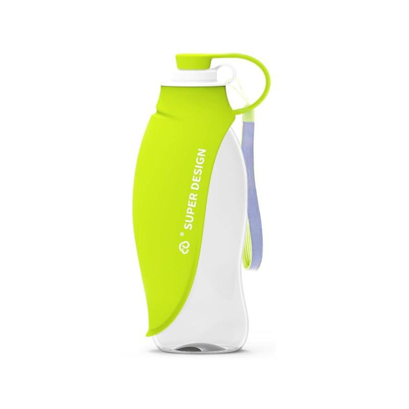 Wag&amp;Wink 犬 散歩 水 携帯式 ペット用 水飲み器 大容量 580ml 犬 マナーボトル 食品グレードシリコン 大きな葉型カップ 市販ボトル直付けOK 黒/青/緑 イヌ 水飲み器 散歩 （3色）【食品グレードのシリコンで安心】 飲み口の葉型カップは食品グレードのシリコン製。BPAフリーで衛生的、ペットが毎日安心して使える素材を採用【大きな葉型カップ（新仕様）】 従来品よりシリコン葉片を大型化。口元が広く、犬や猫が自然な姿勢で飲みやすい。散歩・外出先での素早い給水に最適【市販ペットボトルに直接装着OK】 専用ボトルとしても、一般的な市販ペットボトルに直接取り付け可能。旅行・ドライブ・アウトドアでボトルを使い分けできて便利【大容量580ml＆漏れ対策】 580mlの十分な容量で長時間の外出にも対応。ロック機構＆シリコンシールで水漏れを抑え、片手操作でスムーズに給水【軽量携帯＆新色3カラー】 軽量・コンパクトで持ち運びラク。ブラック／ブルー／グリーンの3色展開。夜間の散歩にも安心な反射仕様のストラップ付き。犬 散歩 水 や イヌ 水飲み器 散歩 にぴったり