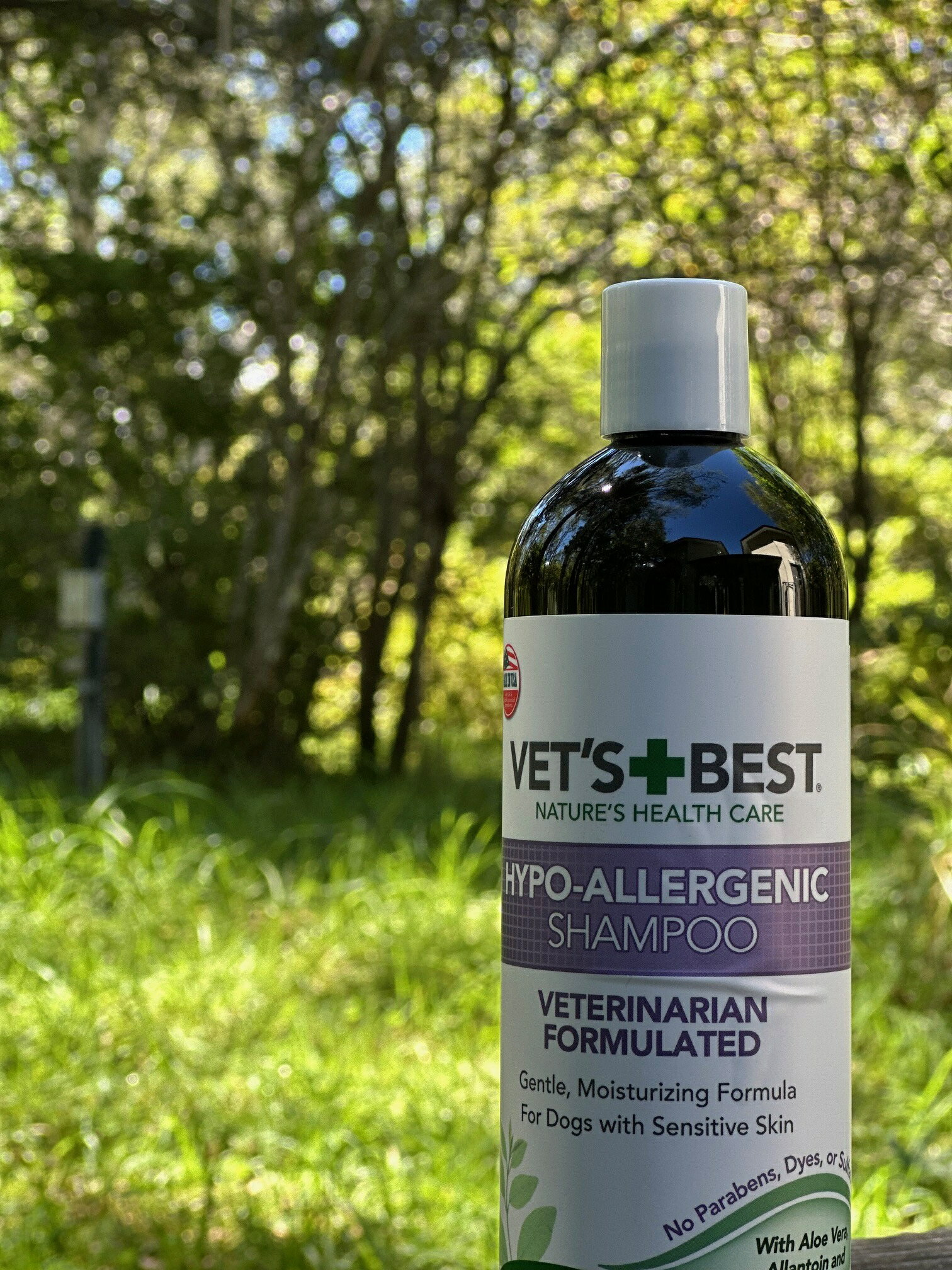 ソフィアのVET'S BEST ベッツベスト ナチュラルシャンプー （犬・猫用） 470ml 皮膚 被毛 スキンケア アロエベラ アラントイン パンテノール（VB5） ビタミンE 天然ハーブ ノミ ダニ 蚊 脂漏性 べたつく 皮脂コントロール オールナチュラル｜アングル2