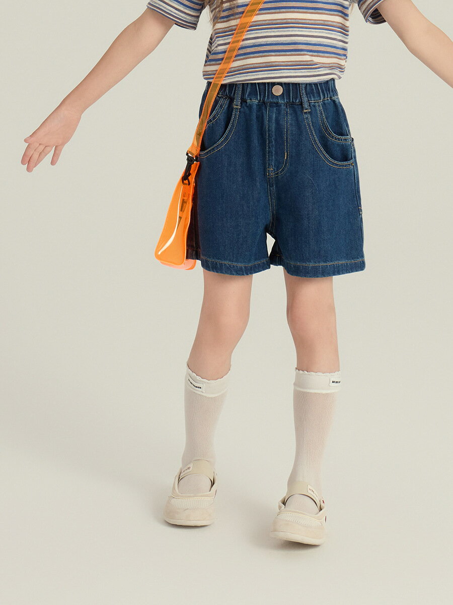 乐天商城 - デニムショートパンツ キッズ 夏 デニム Aライン ゴム入り 綿混 通気性 90-170cm サイズ豊富 通学 アウトドア 普段着 短パン ハーフパンツ ジーンズ ホットパンツ ボトムス 子供服 男の子 女の子 小学生 ジュニア ウエストゴム 肌ざわり シンプル カジュアル おしゃれ 無地
