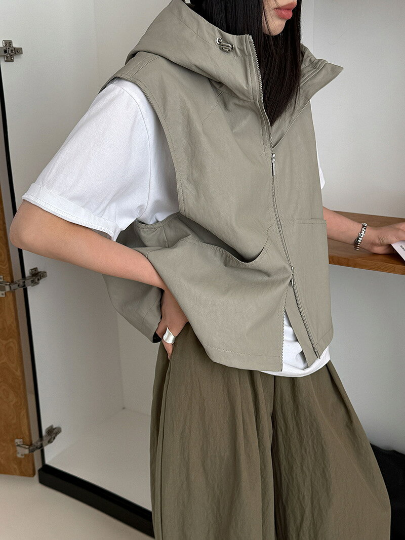 ジレ レディース 秋 PU 合皮 F 通勤 ベスト チョッキ 袖なし 大人服 女子服 大人 革調 軽量 無地 襟付 前開き 外出 休日 旅行 普段 日常