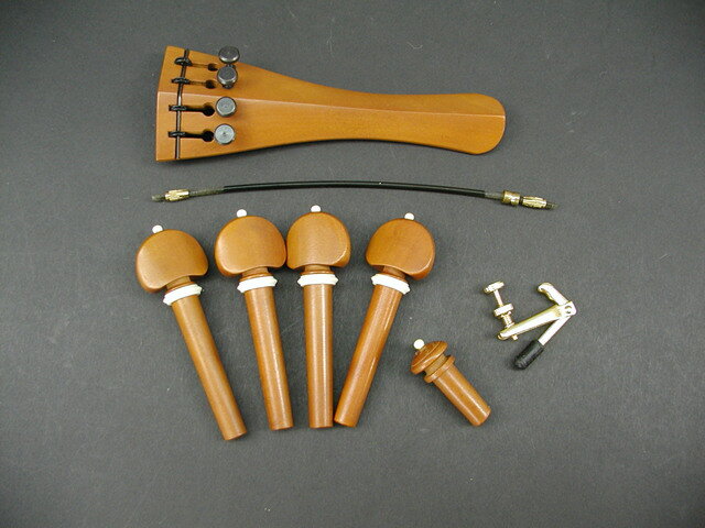 Custom　Chinrest 　Set あご当てなしのセットです。 あご当てはご希望のものをこちらからお求め下さい。 　 Custom Fitting Set Boxwood Adjuster Built-in Tailpiece Fitting 　 Material Selected　Indian Boxwood Tailpiece 　Adjuster　Built-in 　French or Hill Model Pegs Hill Model with bone ring and pin