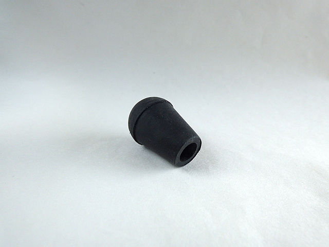 チェロ用エンドピンゴムキャップ 外径:約16mm / 長さ:約23mm / 穴径:約6mm 中国製