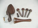 精選ヴィオラ　フィツティング 　セット Viola Fitting Set Rosewood Gold Regular Braket 極上の材質を使用したヴィオラの フィッテイングセット。 Viola Fitting Set Material 　 Selected　Rosewood Chinrest 　 Guaruneri　 Model Bracket 　Regular Chrome Braket Tailpiece 　French Hollowl Model Pegs ...Heart Model