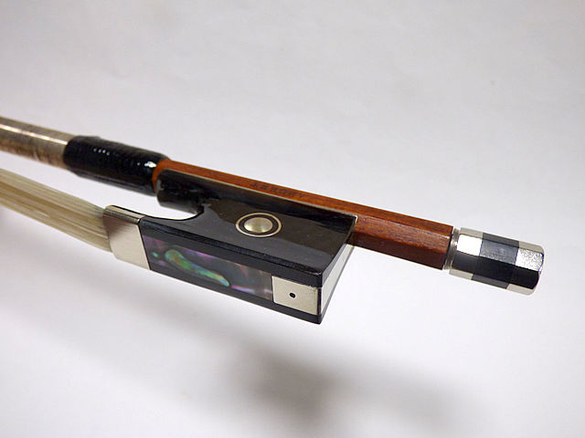 【中古】 リメイク品 アルシェ ARCHET 1/2 バイオリン弓 フェルナンブコ 水牛角弓