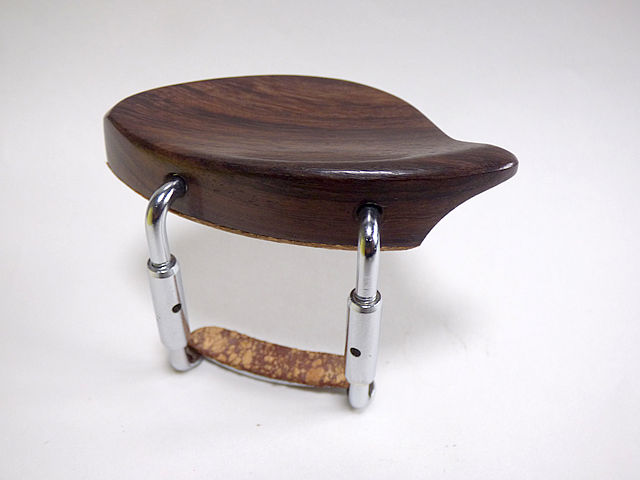 1/64 Violin Chinrest Rosewood Dresden Regular Chrome インド産最高級ローズウッド材使用。 左右幅：約6.5cm